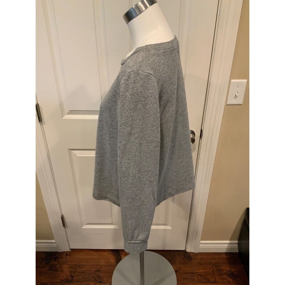 T. la Anthropologie Gray Sweatshirt w/ Black Velvet Flower Detail, Size Small - Picture 4 of 6
